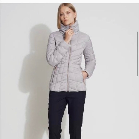 NWOT Bernardo fitted packable puffer - Picture 6 of 13